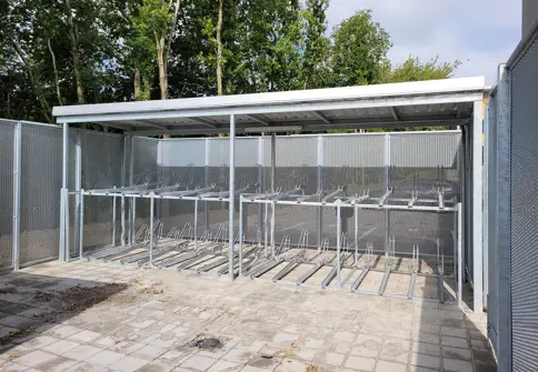 Cykelparkering Med Straekmetal Beklaedning