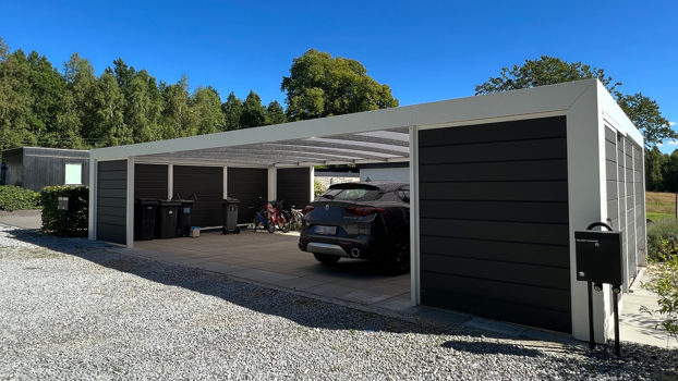 Weiß lackierter KUBIC Carport mit Überdachung für Mülltonnen und Fahrräder samt Schuppen