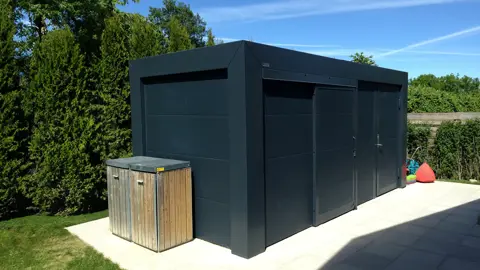 KUBIC Cykelskur Med Skydedoer Og Almindelig Doer