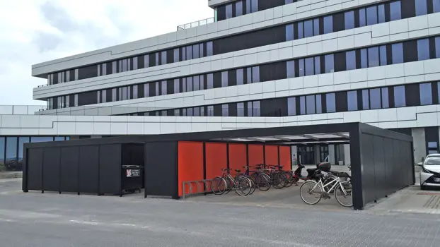 KUBIC Fahrradüberdachung, Carport für Fahrzeuge und Lagerräume unter einem Dach