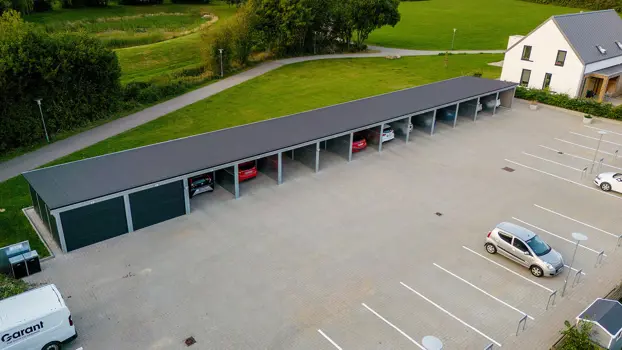 PLAN-Carportanlage mit 11 Carports und 2 Garagen