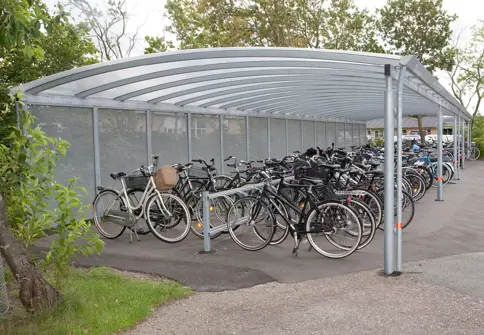 ELIPSE Cykeloverdaekning Med Straekmetalbeklaedning