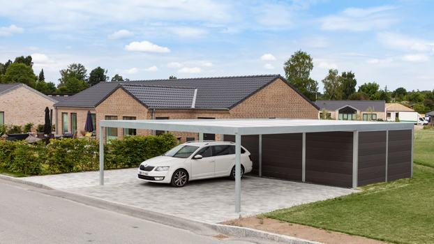 UNA-Doppelcarport mit Geräteschuppen und Platz für zwei Autos